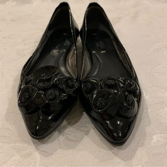 BCBGMAXAZRIA Black Patent Leather Flats. - size 6.5 - Picture 8 of 10